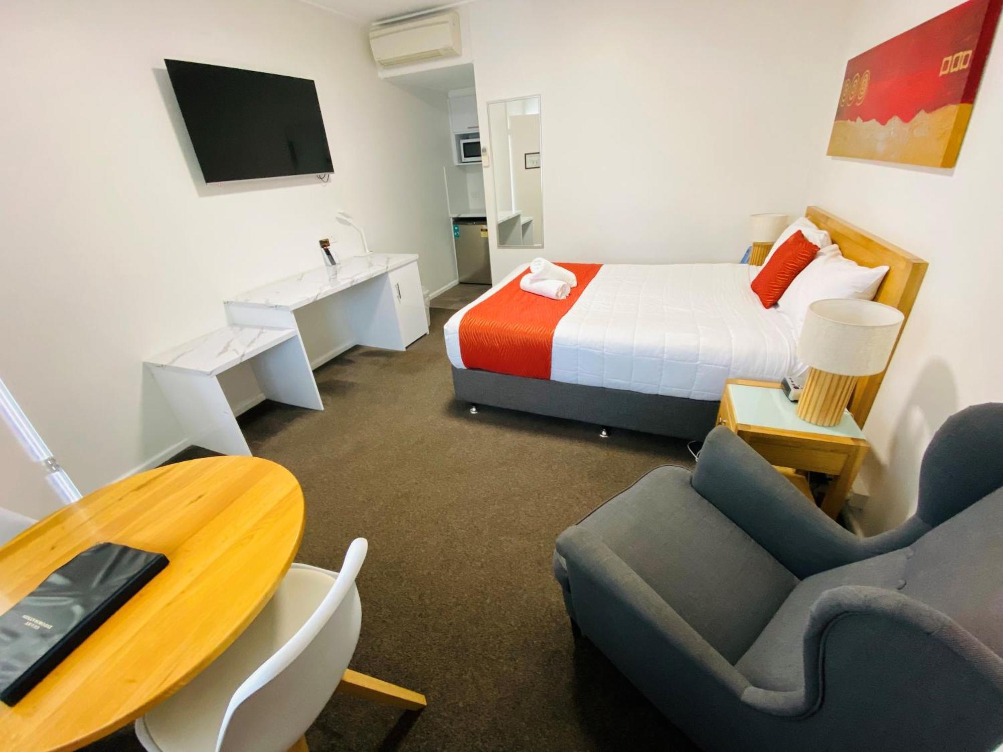Colonial Lodge Motor Inn แยส ภายนอก รูปภาพ